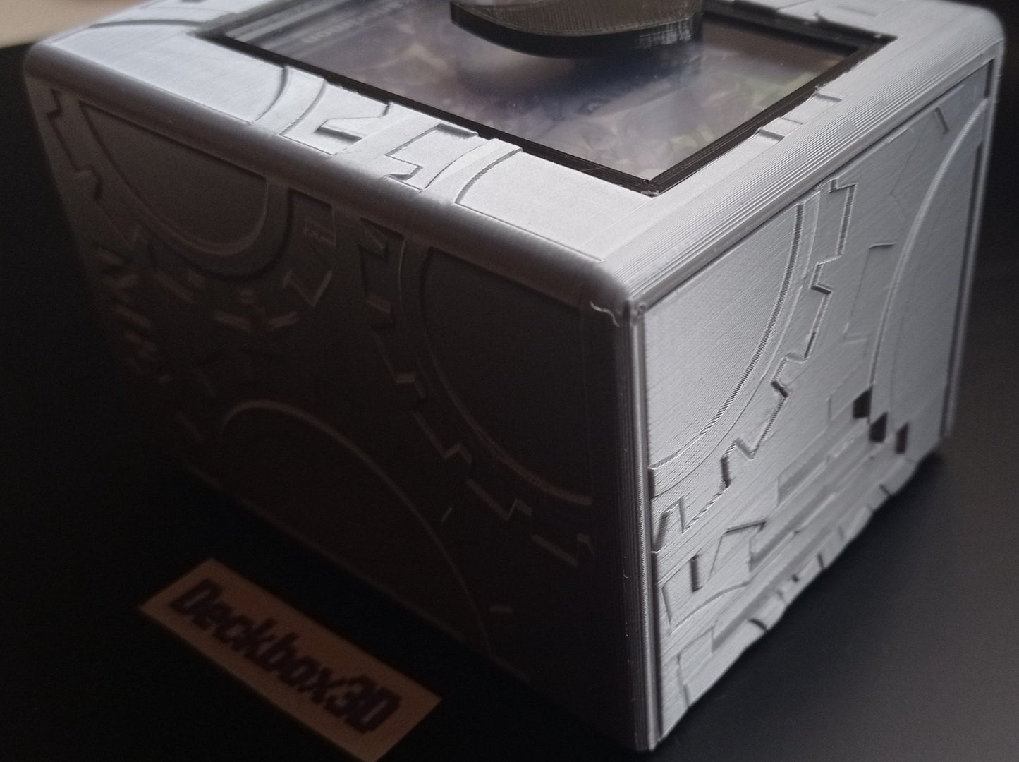 Deckbox Machinedra Face
